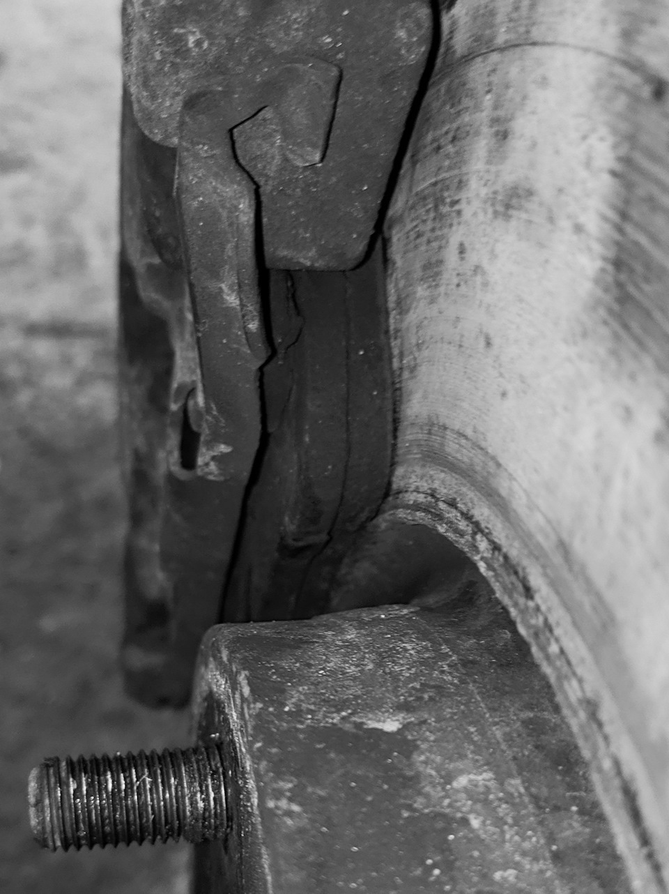 Какая минимальная толщина дисков? — Ford Mondeo IV, 1,6 л, 2007 года ...