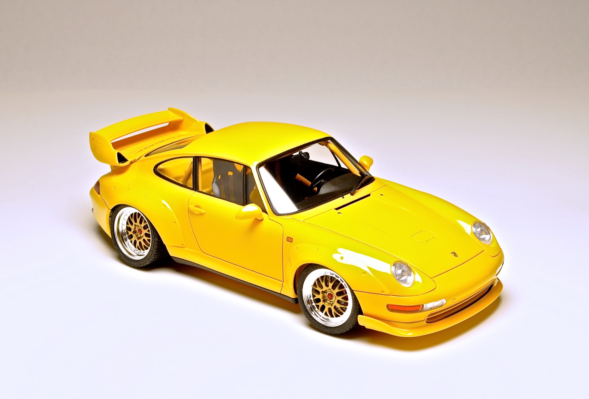 Car chat. Porsche 911 1 24. Porsche 993 gt2. Porsche 911 gt1 Tamiya. Tamiya Porsche 911 Turbo 88.