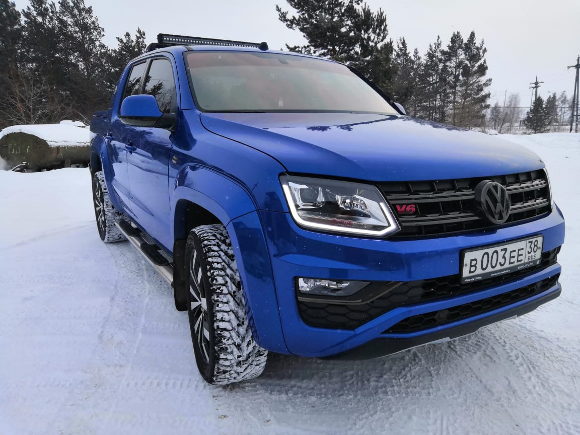 Литвин амарок текст. Антихром Амарок. Volkswagen Amarok антихром. Фольксваген Амарок матовый. Амарок антихром белый.