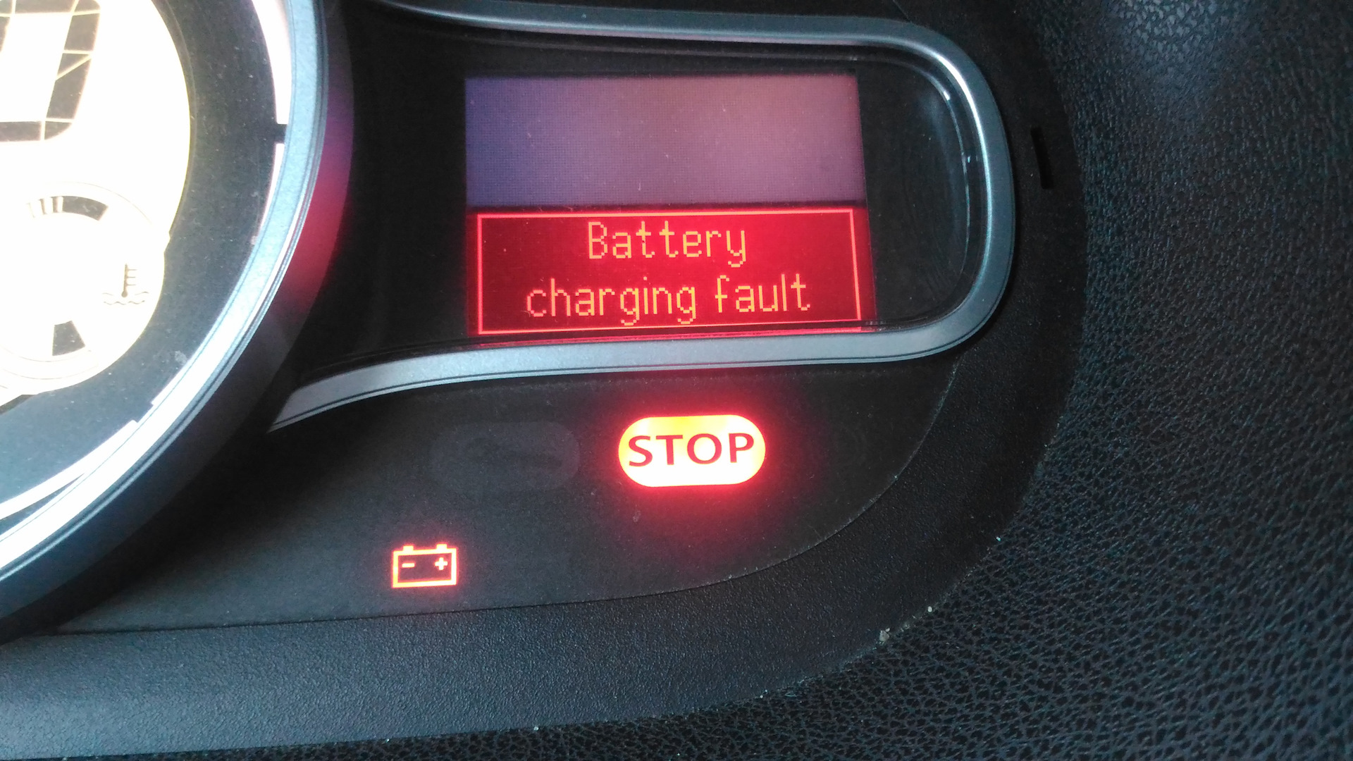 Talje Manifold dør spejl Первый снег. Battery charging fault. Ноябрь. — Renault Megane III, 1,5 л,  2009 года | визит на сервис | DRIVE2