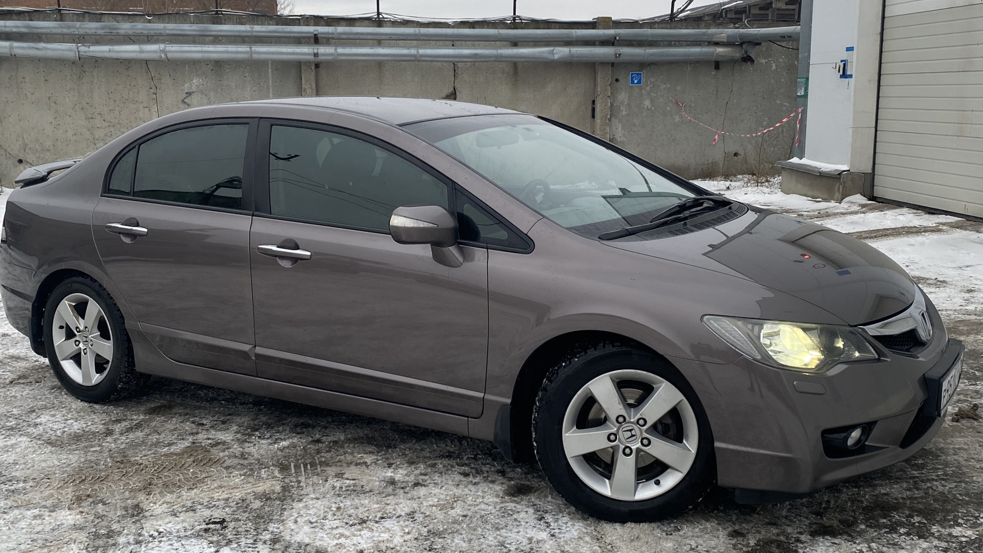 Honda Civic 4D (8G) 1.8 бензиновый 2011 | 🏎️ на DRIVE2