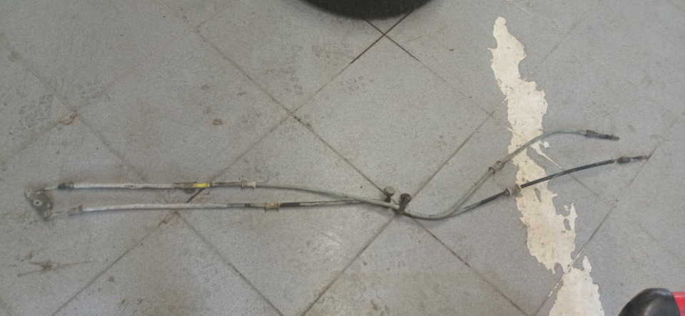 Заменил трос ручника — Opel Vectra C, 1,8 л, 2006 года | своими руками ...