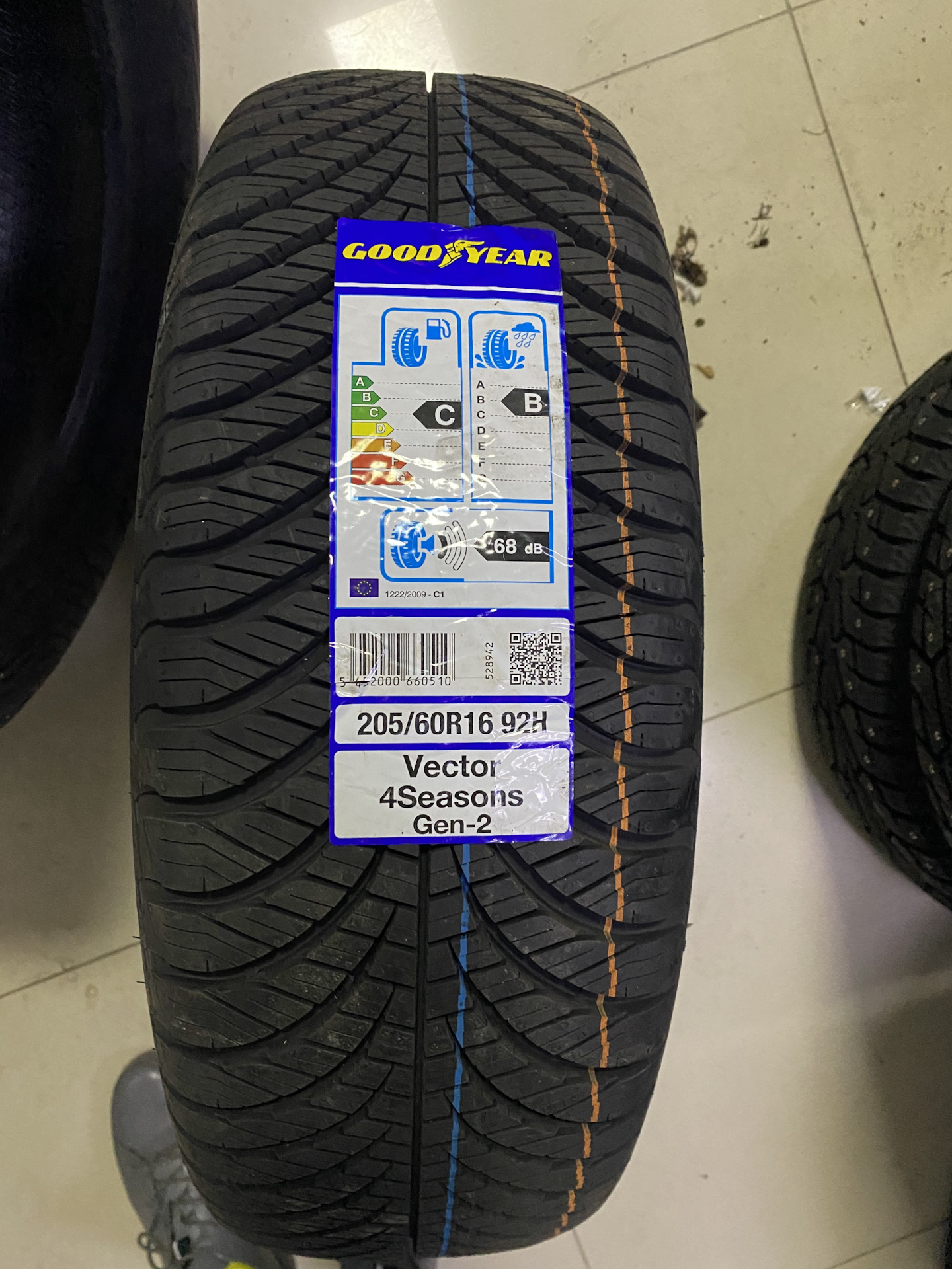 Sailun commercio 4 seasons отзывы. Goodyear vector 4 Seasons Gen-3. Sailun commercio 4 Seasons. Goodyear vector 4seasons Gen-3 этикетка. 215/65r16 102v Goodyear vector 4seasons Gen-3 SUV (XL).