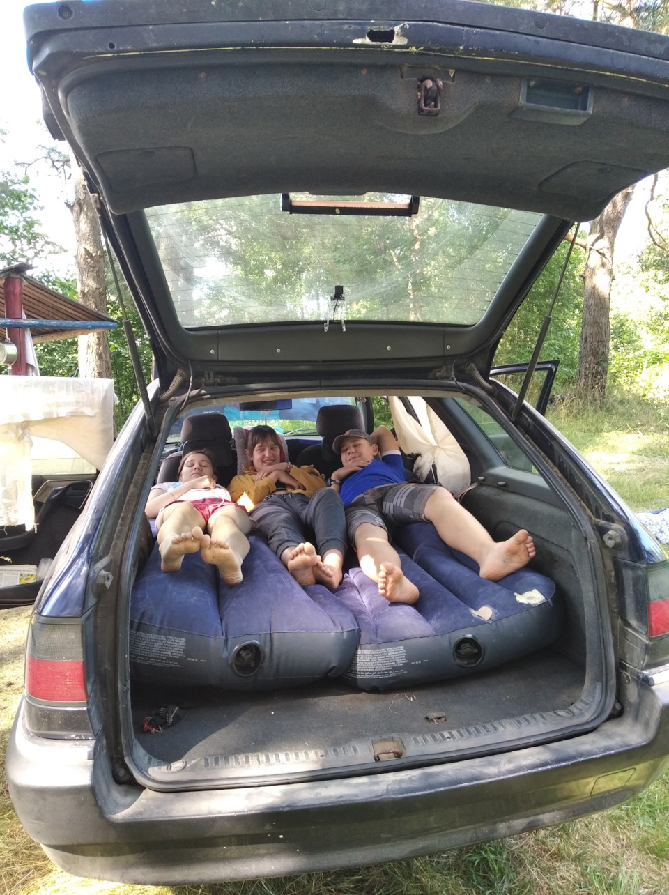 Багажник ситроен ксантия. Багажник ситроен ксантия. Багажник ситроен xsara. Ситроен ксантия 1993. Багажник ситроен ксантия.