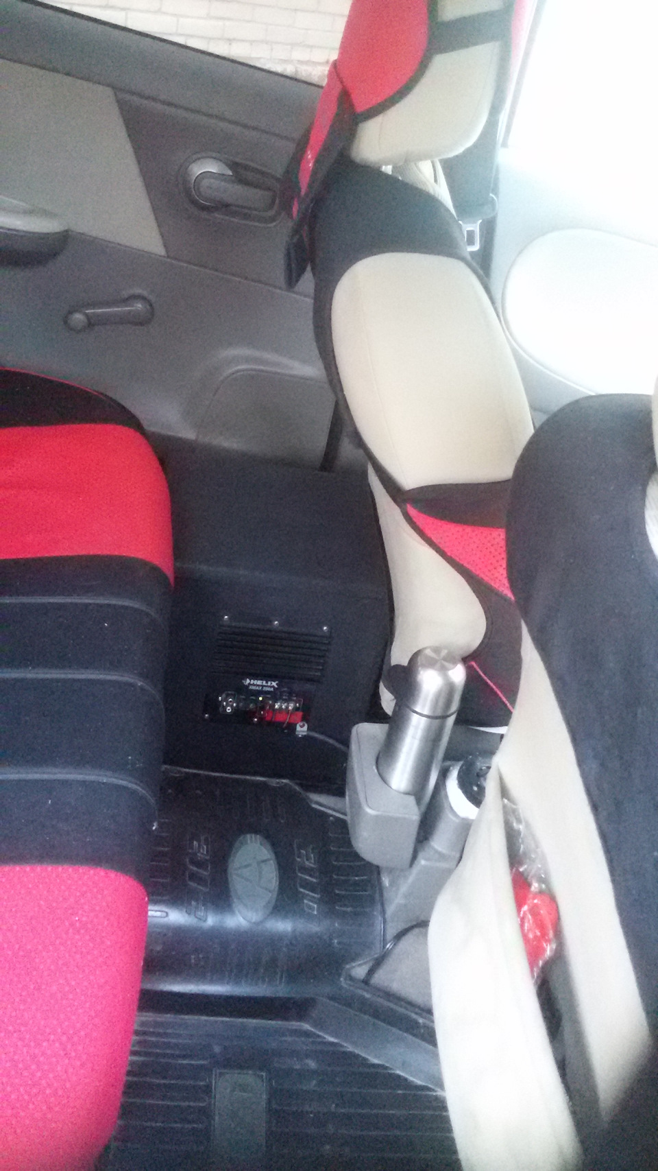 Фото в бортжурнале Nissan Note (1G)