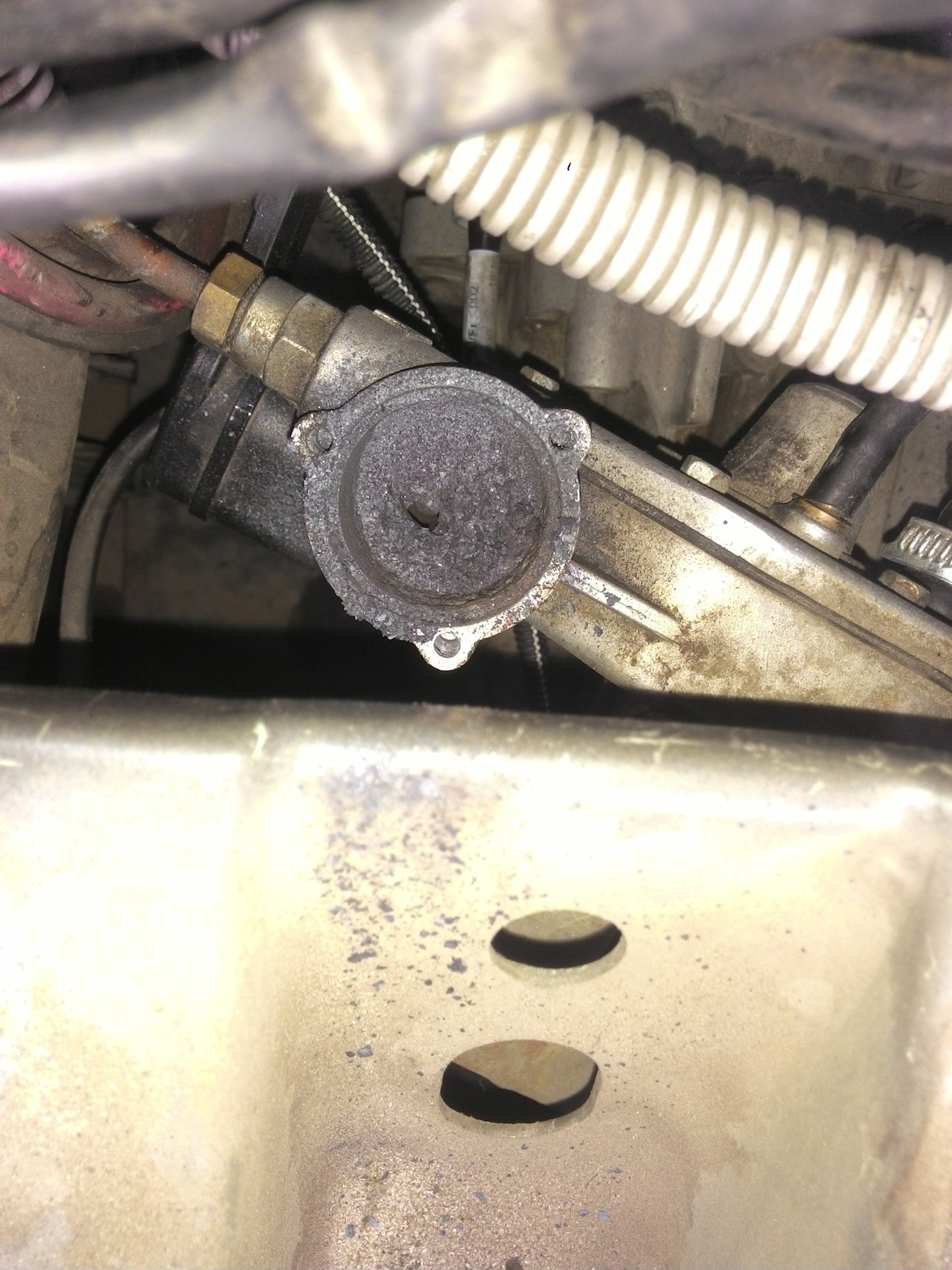 Замена фильтра в редукторе ГБО — Renault Megane II, 1,6 л, 2008 года ...