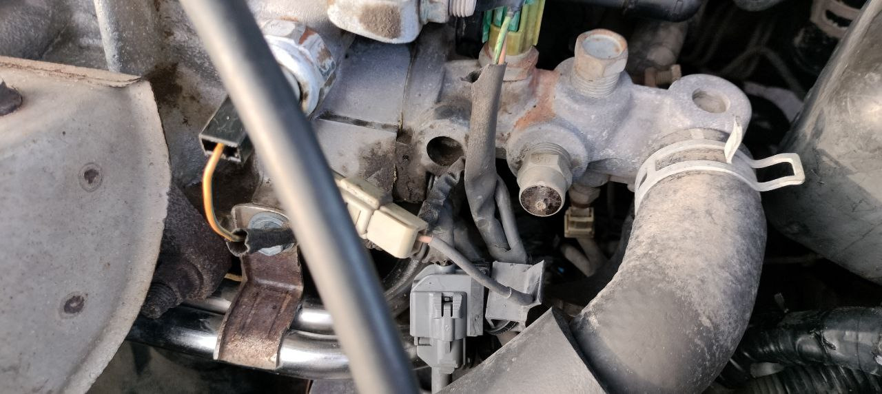 Оборвался провод на датчик ОЖ — Toyota Carina (5G), 1,8 л., 1992 года ...