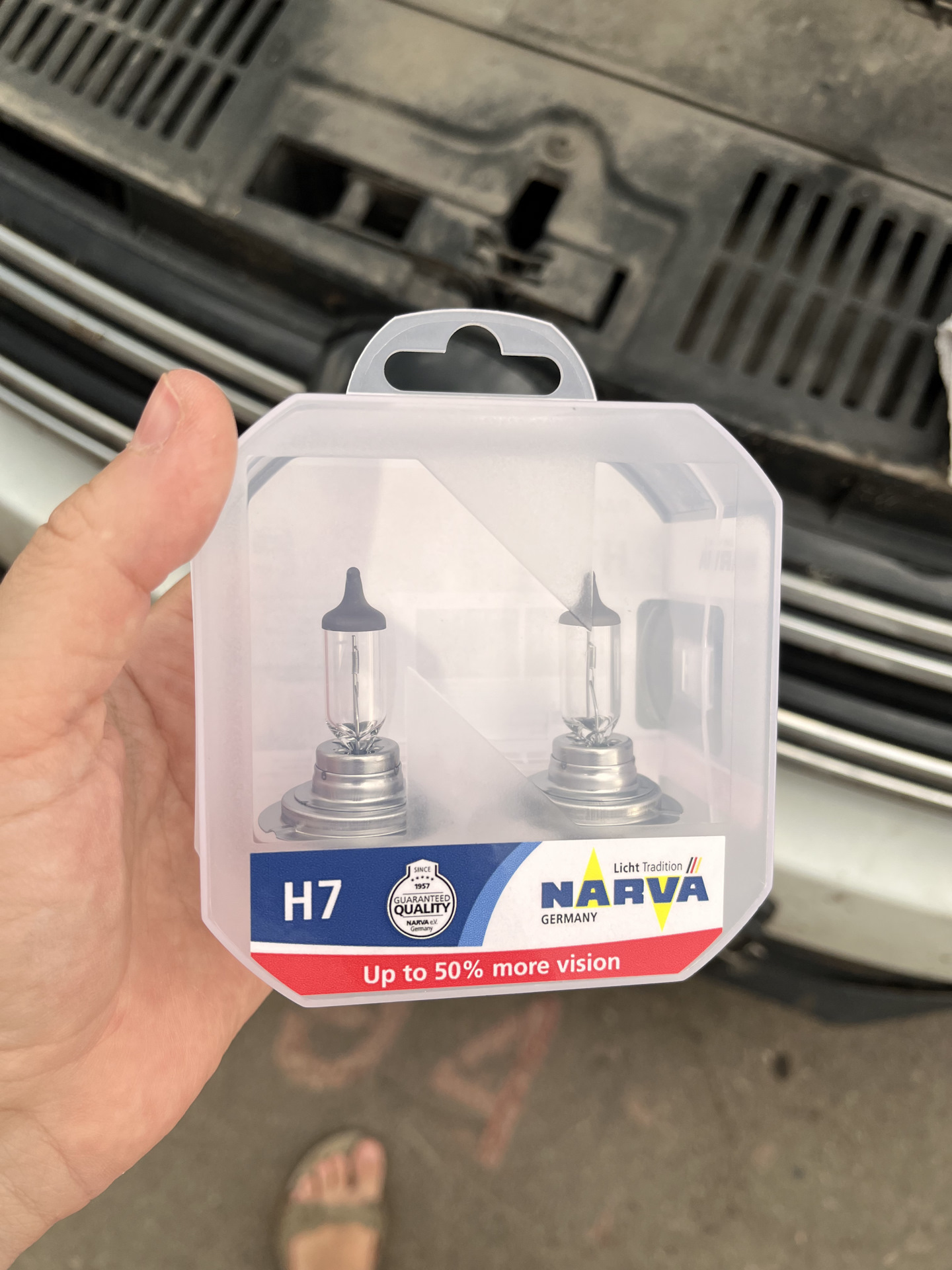 Замена ближнего света — Volkswagen Tiguan (1G), 1,4 л, 2015 года ...