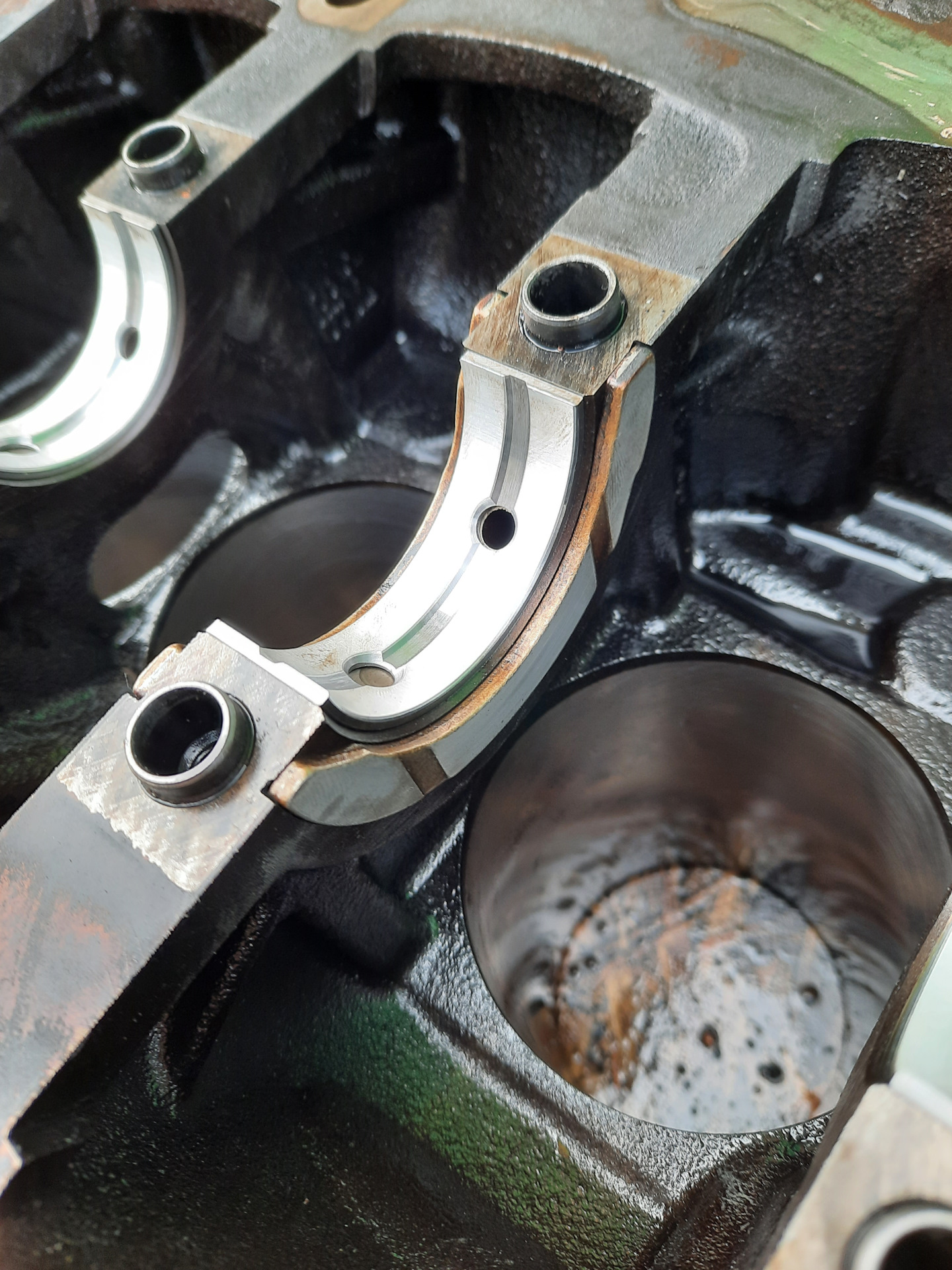 двс ваз 2106 коленвал. коренные вкладыши сааб 9000. полукольца коленвала нива 21213. блок мотора от ваз 2106 коленвал на ваз. упорные полукольца коленвала ваз 2106.