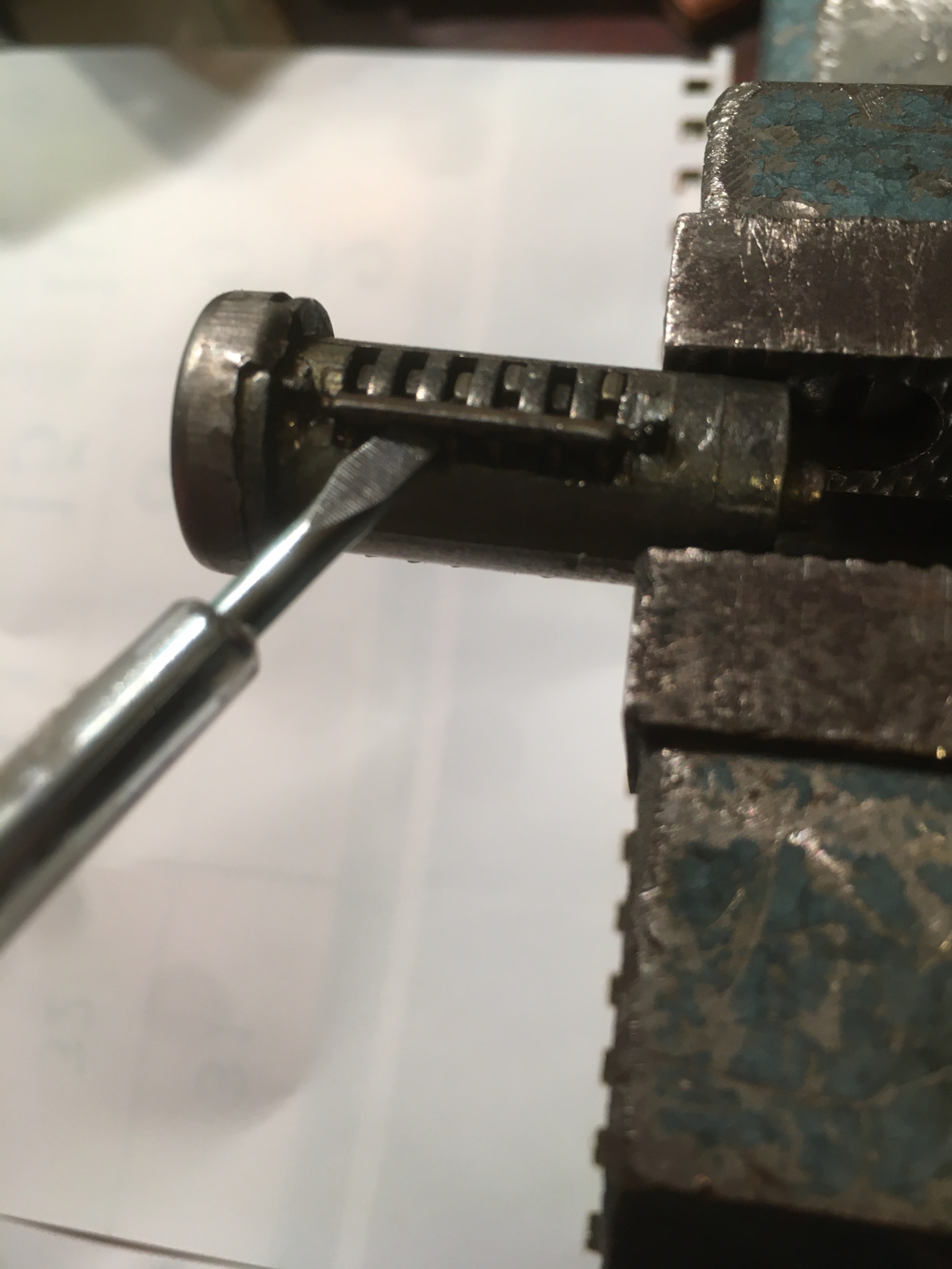 Крышка заливной горловины под ключ на азлк 2137 — Москвич 2137, 1,5 л ...