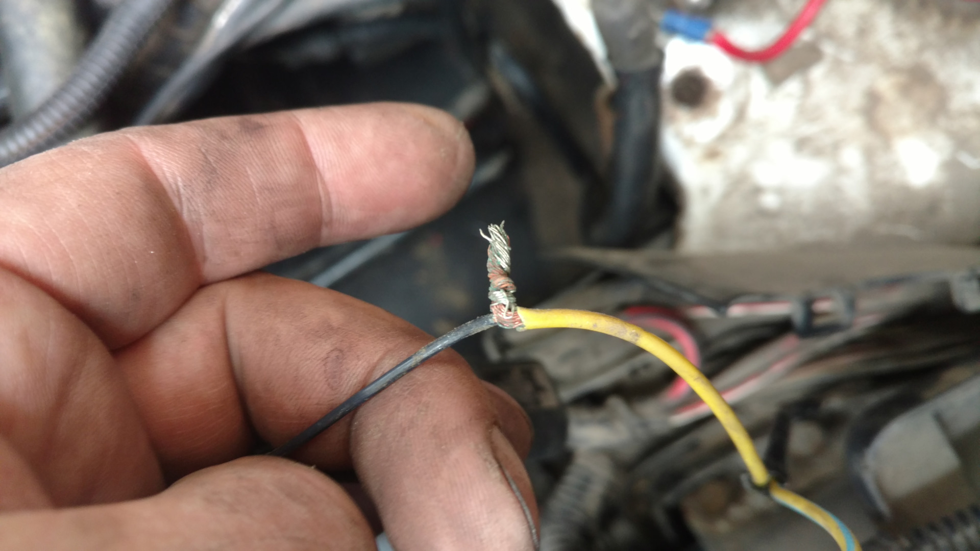 Нашел причину ошибки 17698 — Coolant Temp Sensor at Radiator Outlet