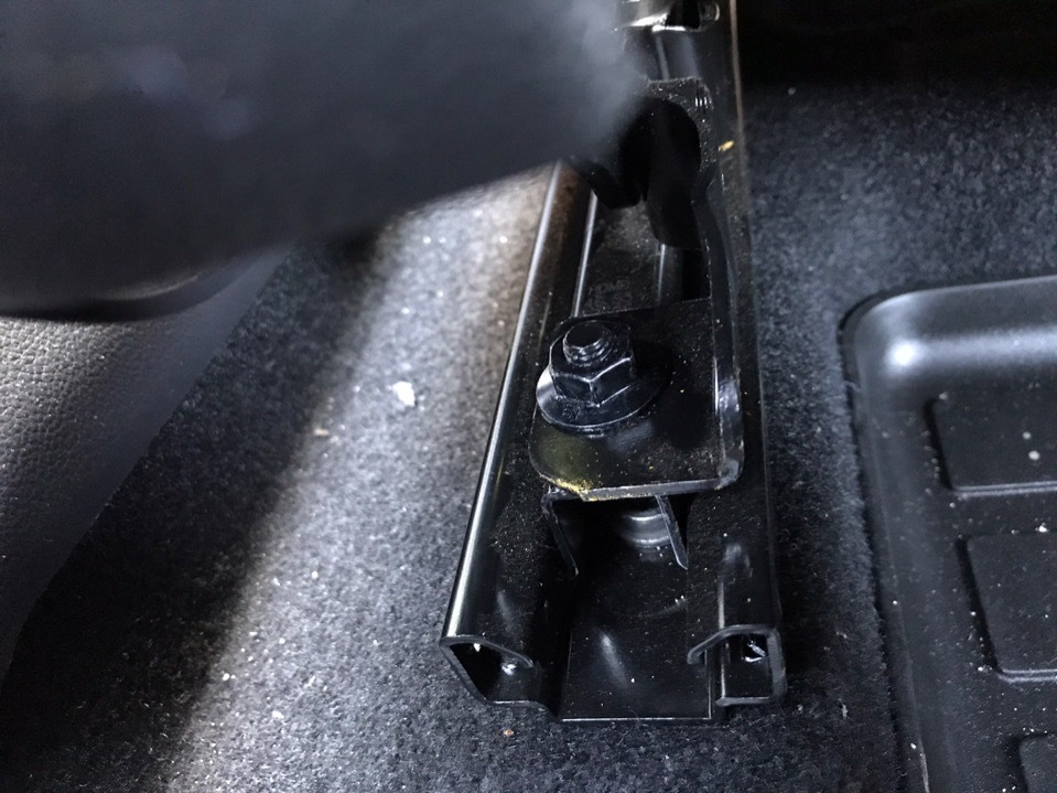 DGAAAgEwjuA 960 Как одевать чехлы на сиденья автомобиля шкода рапид