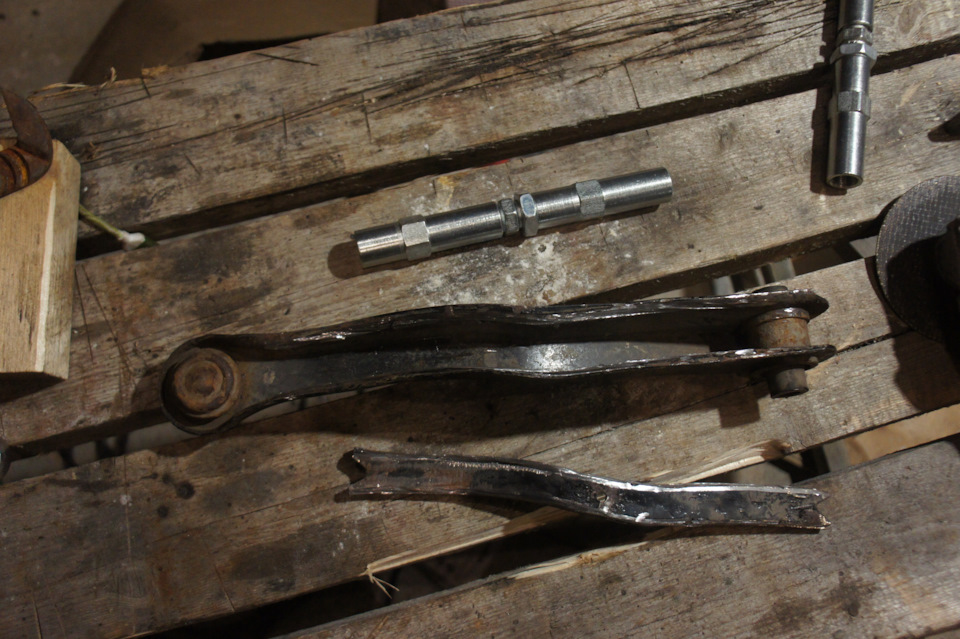 Регулируемые рычаги из штатных — Mitsubishi Eclipse (3G), 2,4 л, 2001 ...