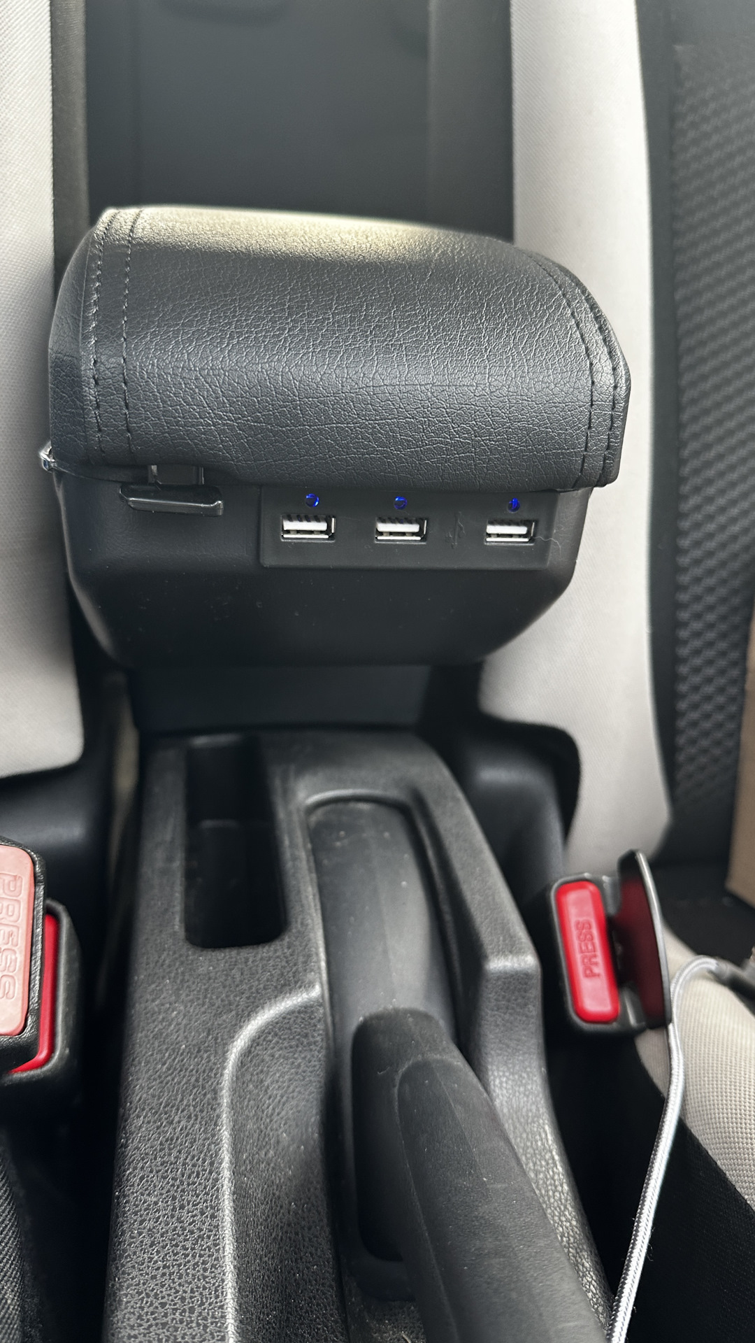 Магнитола. Подлокотник. Регистратор-радар — Nissan Note e-Power, 1,2 л ...