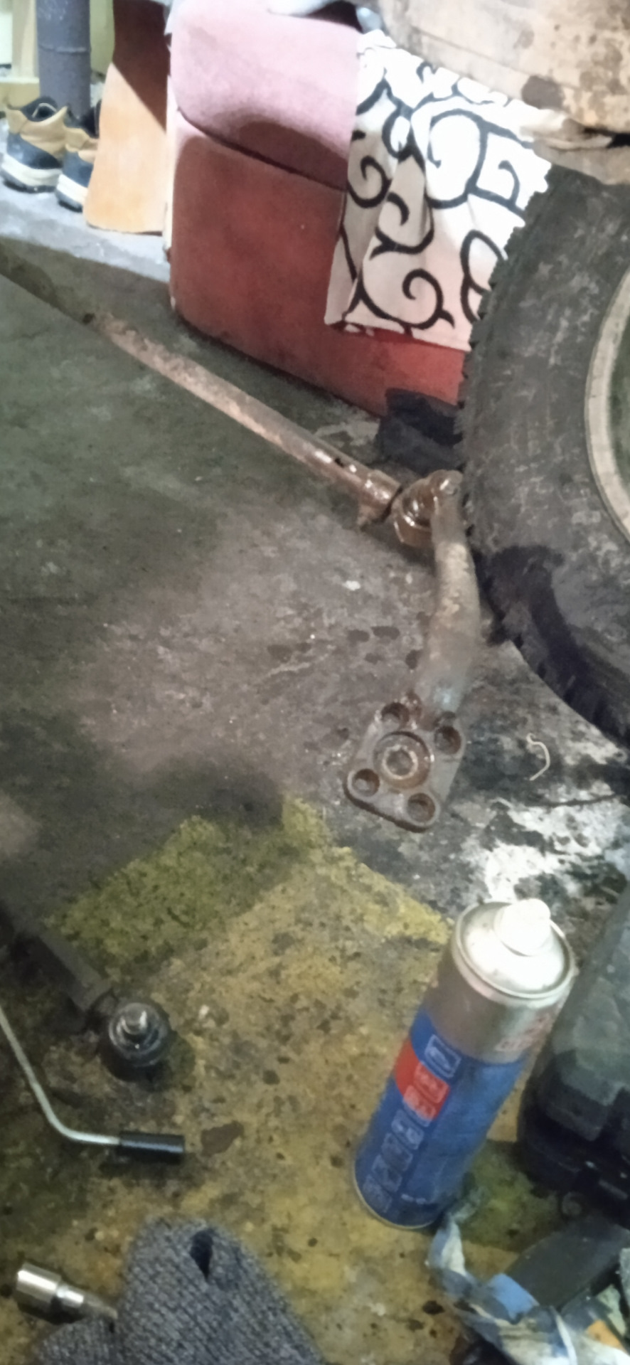 Замена сальника поворотного кулака — УАЗ Patriot, 2,7 л, 2013 года ...