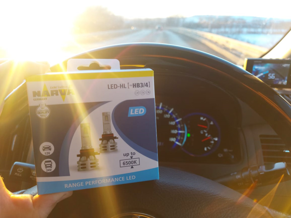 Замена ламп в противотуманках — Toyota Alphard, 3 л, 2005 года ...