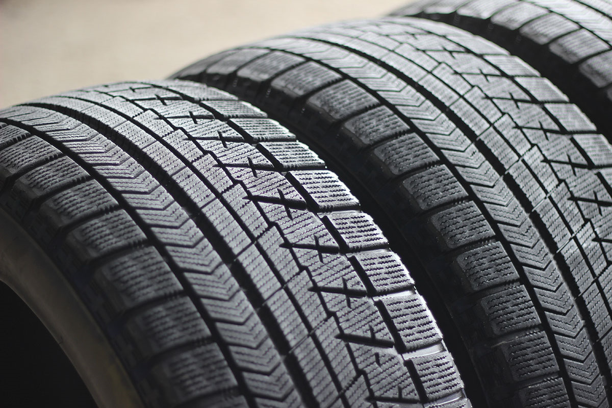 Бриджстоун близак зимняя липучка. Bridgestone Blizzak vrx2. Bridgestone Blizzak VRX 225/60 r18 100s. Бриджстоун Близзак ВРХ r19. 215/65/16 S98 Bridgestone VRX.