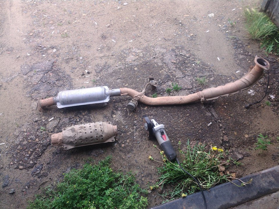 Резонатор вместо катализатора — Toyota Carina (7G), 1,8 л, 1997 года ...