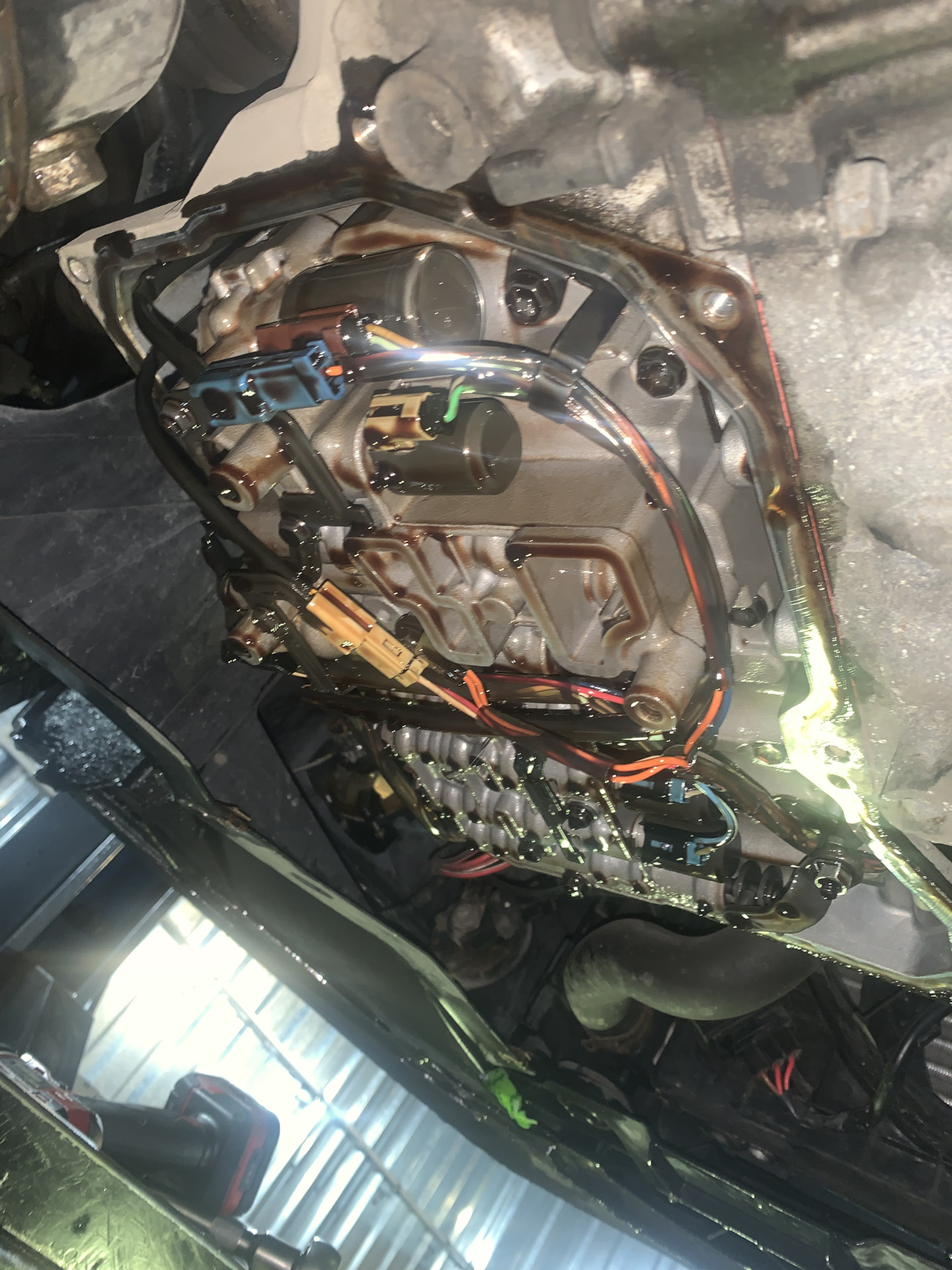 Замена масла в акпп — Volkswagen Polo Sedan, 1,6 л, 2010 года | визит ...