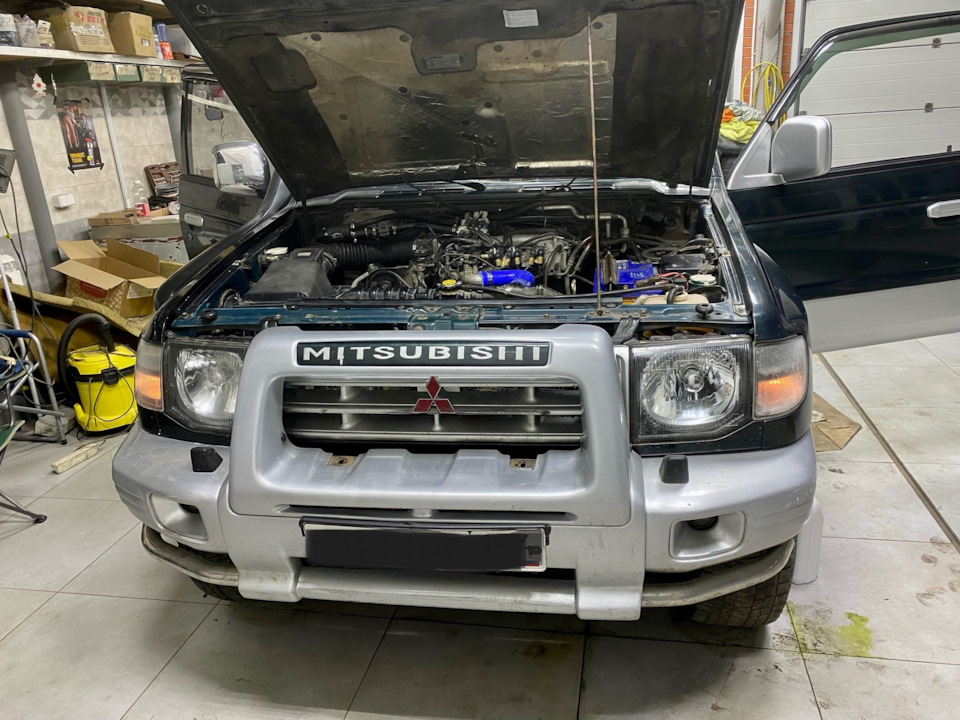 . — Mitsubishi Pajero (2G)