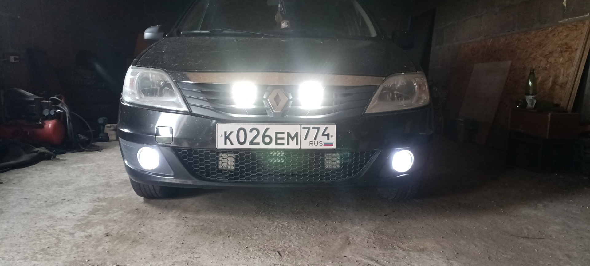 Вспышки по схеме — Renault Logan (1G), 1,6 л, 2011 года | прикол | DRIVE2