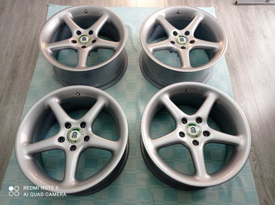Литые диски Racing Dynamic RD l 8,5Jx18 ET18 5x120 на BMW 5 series (E28 ...