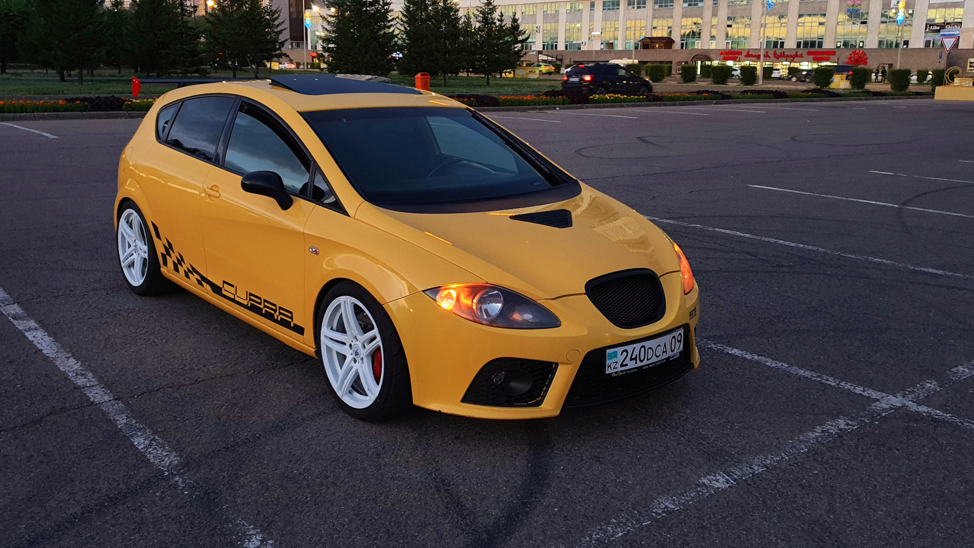 SEAT Leon Cupra (Mk II) 2.0 бензиновый 2007 | Yellow M&Ms APR st.2+ на  DRIVE2