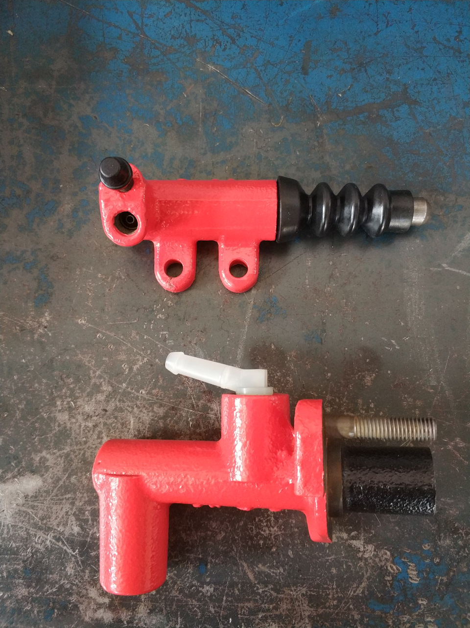 Цилиндр сцепления ход. Цилиндр сцепления ход. Шток педали сцепления нива шевроле. Система сцепления ваз 2107. Цилиндр сцепления ход.