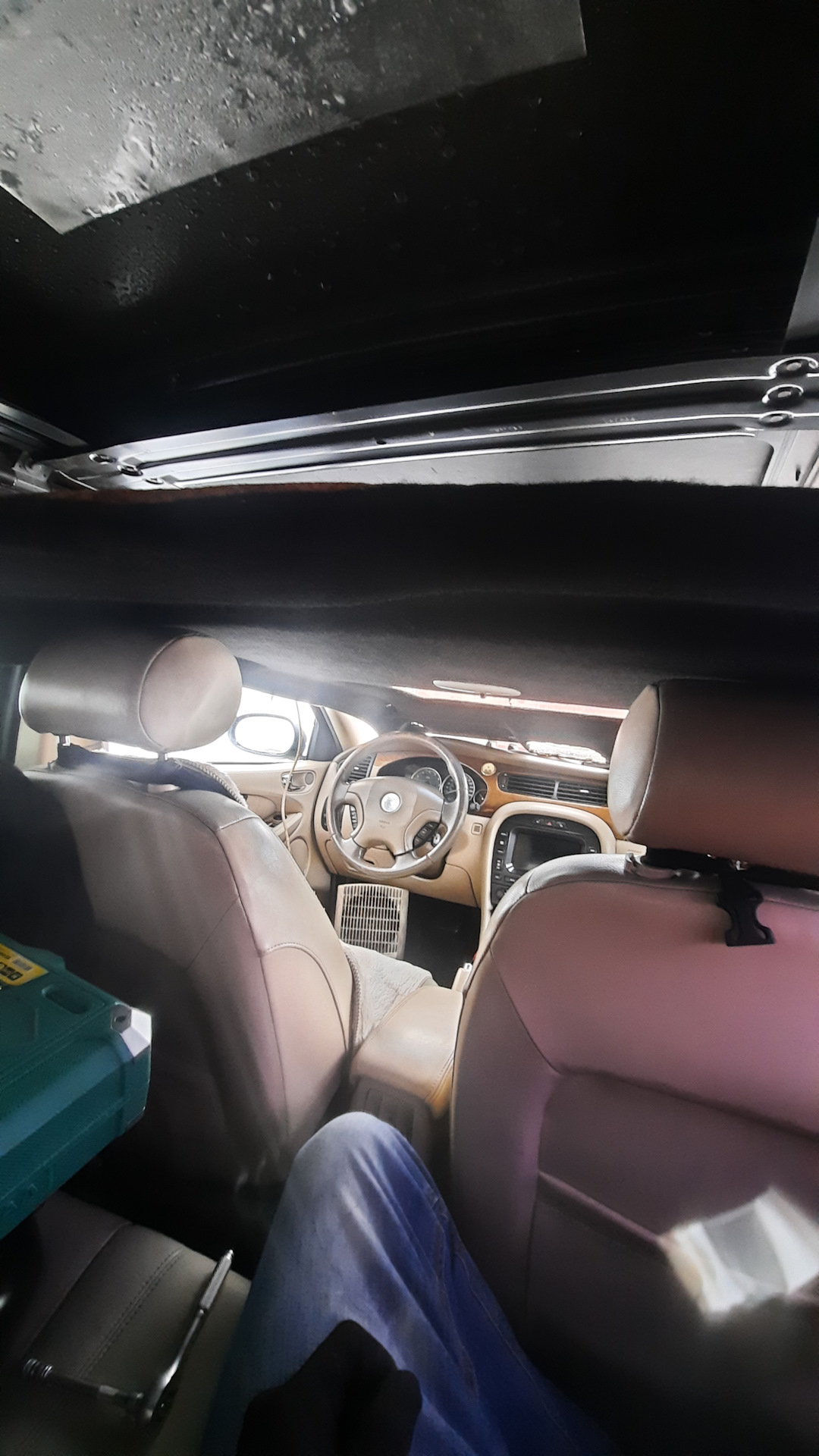 На x-type подходит люк от ford mondeo 3 — Jaguar X-Type, 2,5 л, 2002 ...