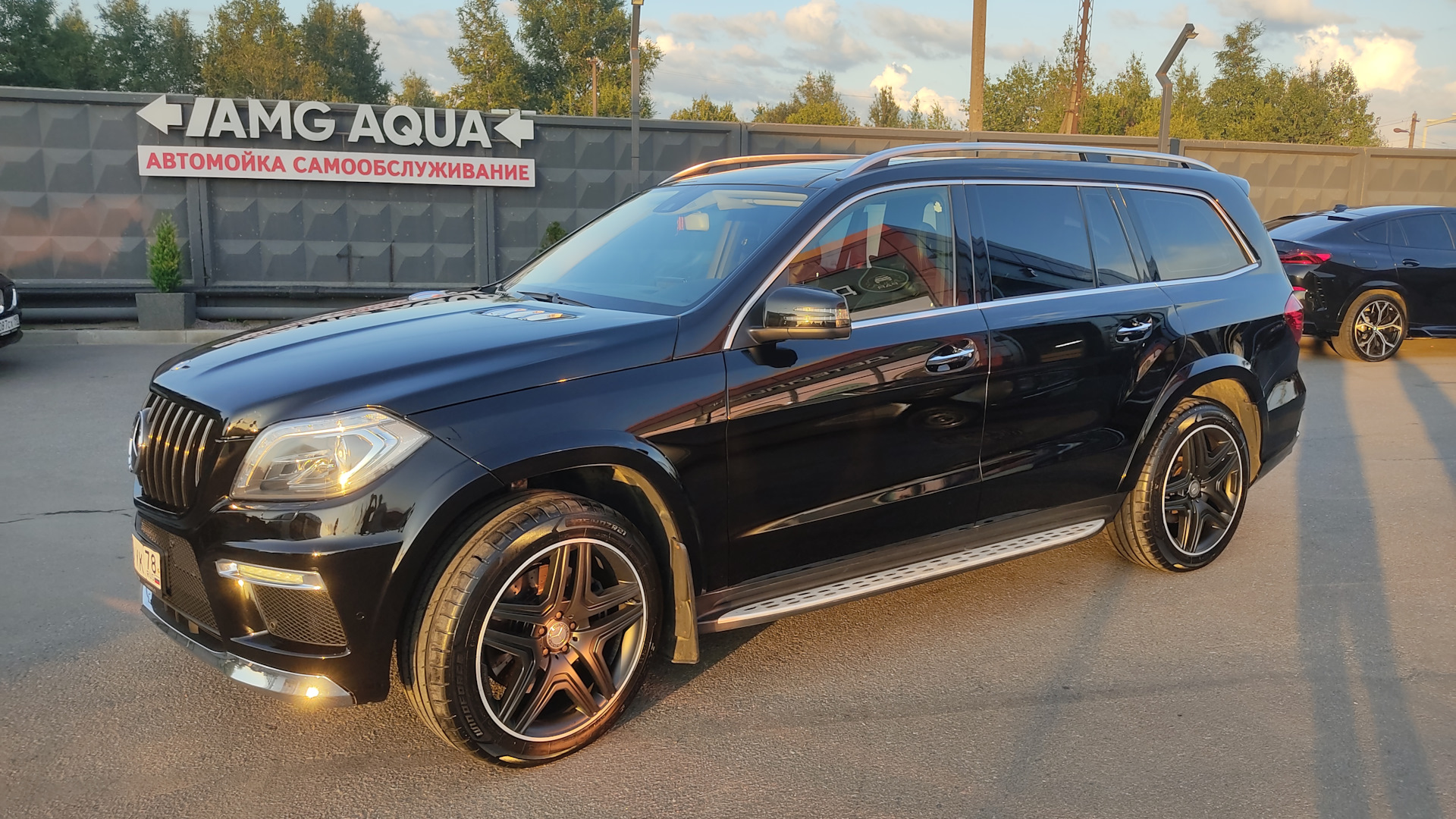 Mercedes Benz gl63 a999aa