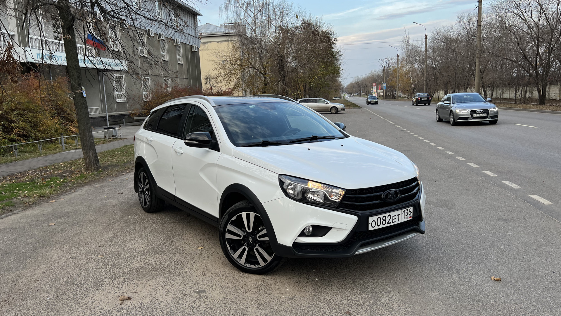 Lada Vesta SW Cross 1.6 бензиновый 2021 | на DRIVE2