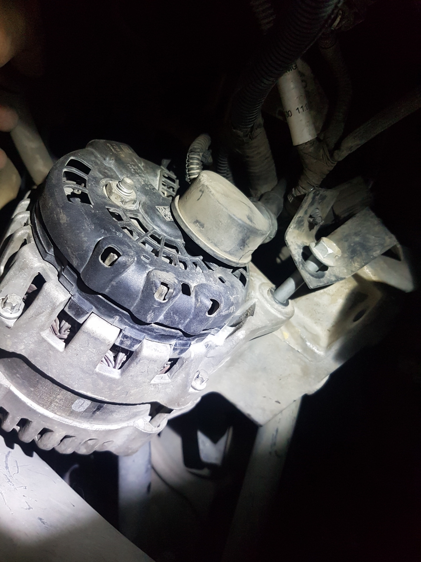 Замена подшипника генераторе — Chevrolet Cruze (1G), 1,6 л, 2012 года ...