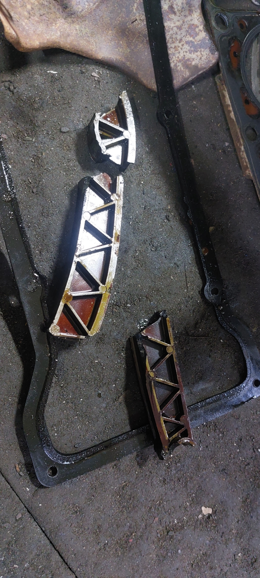 Перескочила цепь ГРМ, загнуло клапанцы🚘 — Lada 4x4 3D, 1,7 л, 2012 года ...