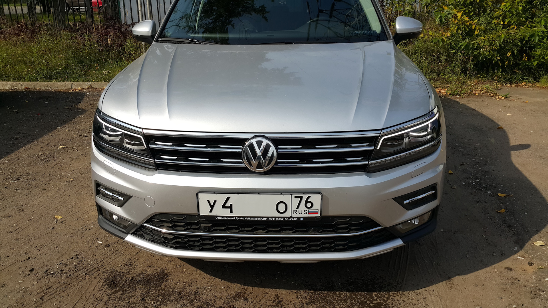 Бампер volkswagen tiguan. Бампер Volkswagen Tiguan 2. Бампер передний Фольксваген Тигуан 2019. Накладка переднего бампера VW Tiguan 2. Накладки на бампер р лайн Тигуан 2.