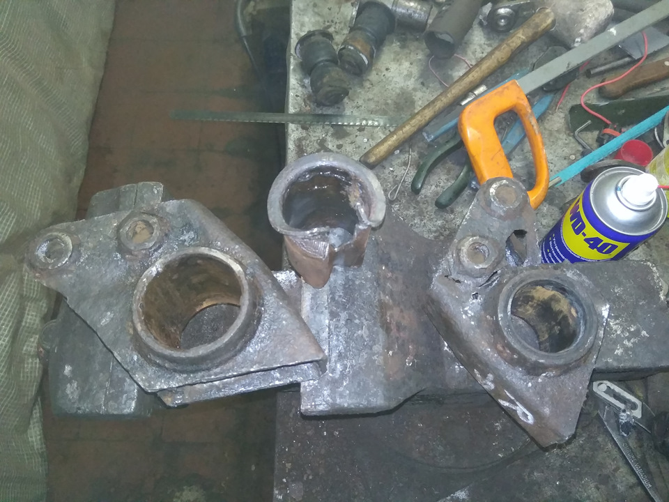 удаляю сайлентблоки — Mitsubishi Montero I