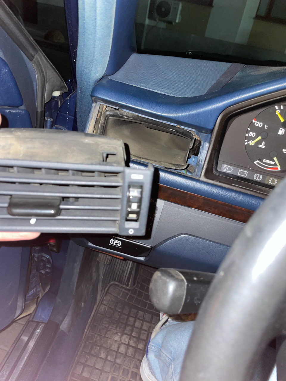 вот дефлектор — Mercedes-Benz E-Class (W124)