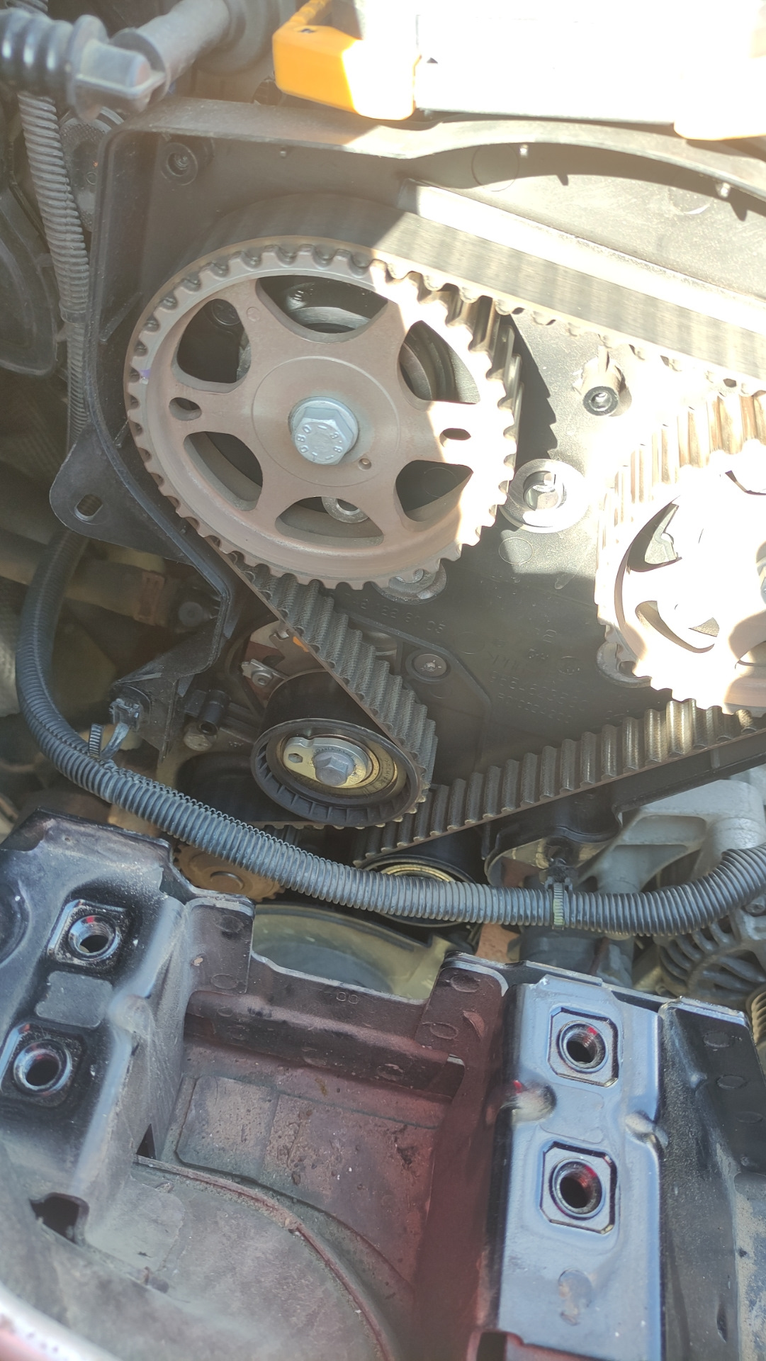 #15 Подтяжка ремня ГРМ + апгрейд крышки кожуха — Peugeot 408, 1,6 л ...