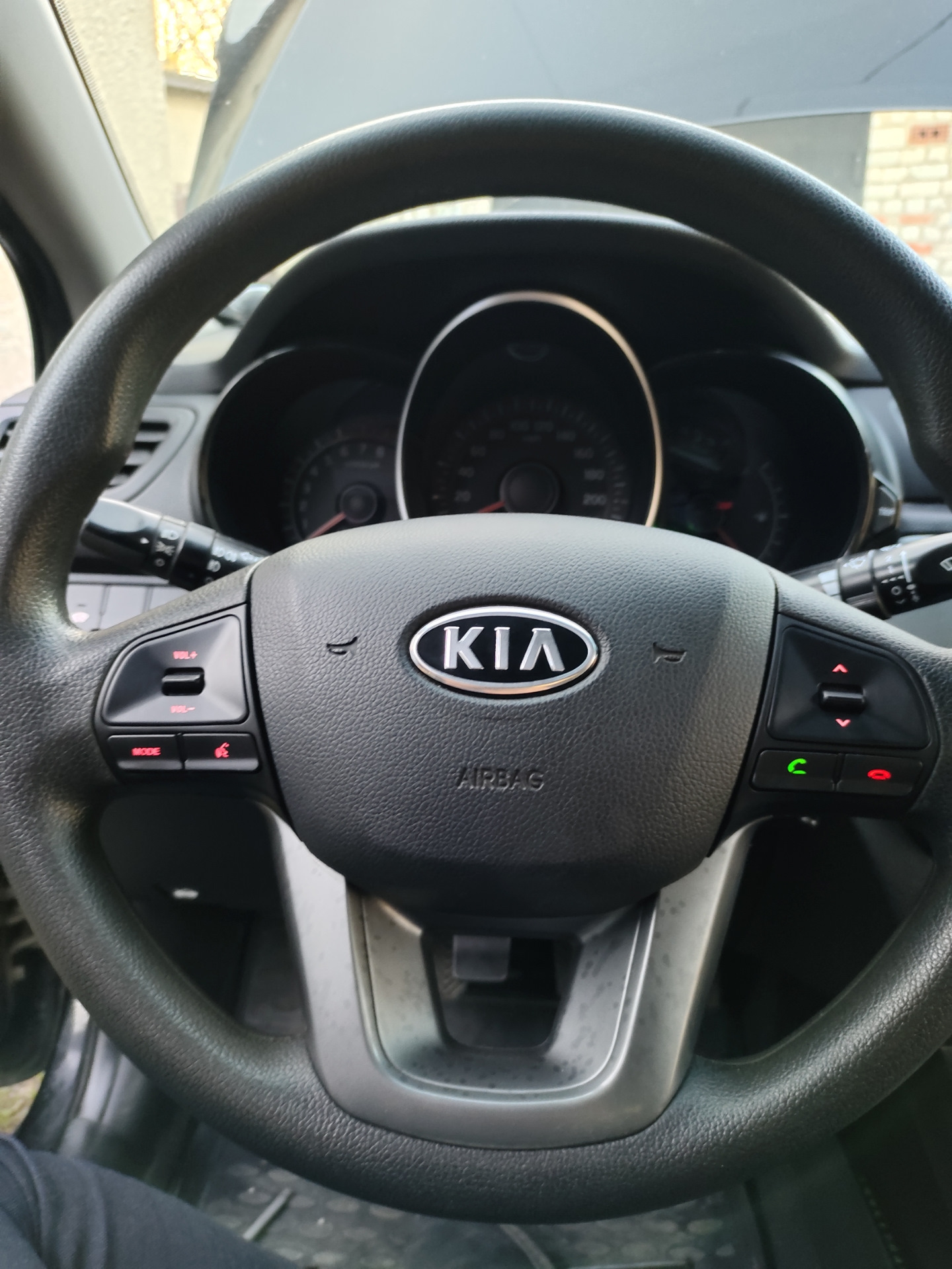 руль kia rio