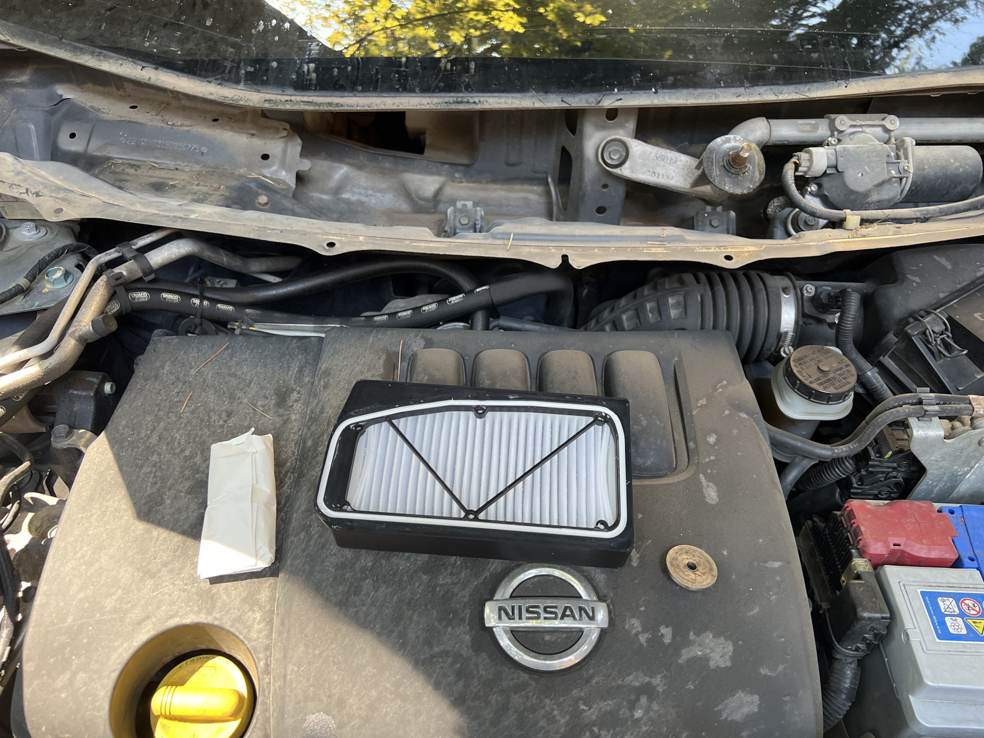 Салонный фильтр под жабо. — Nissan X-Trail II (t31), 2 л, 2011 года ...