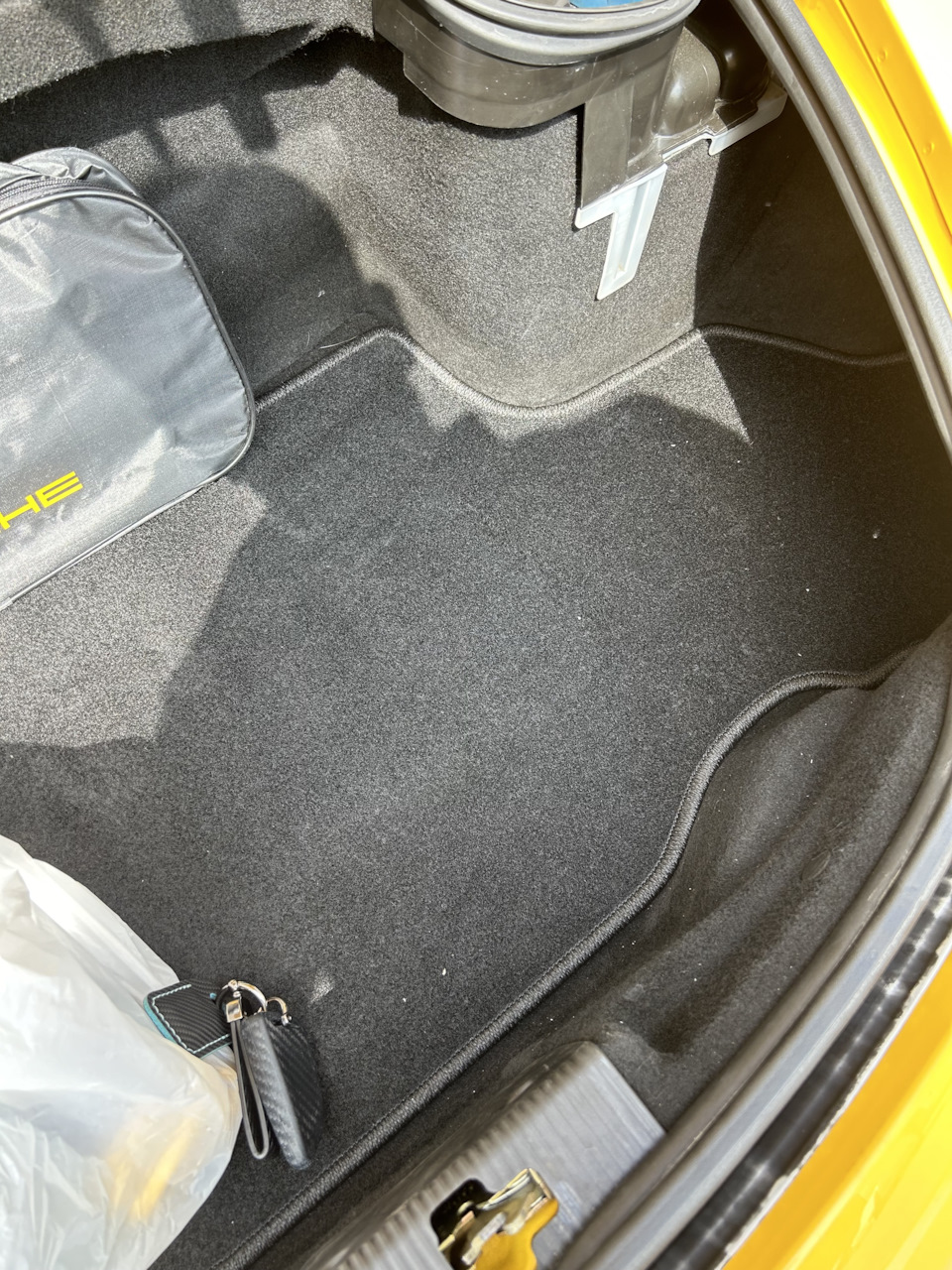 Багаж Задний багажник — Porsche Boxster (986), 2,7 л, 2024 года