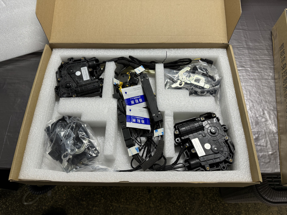 Фото в бортжурнале Cadillac Escalade (4G)