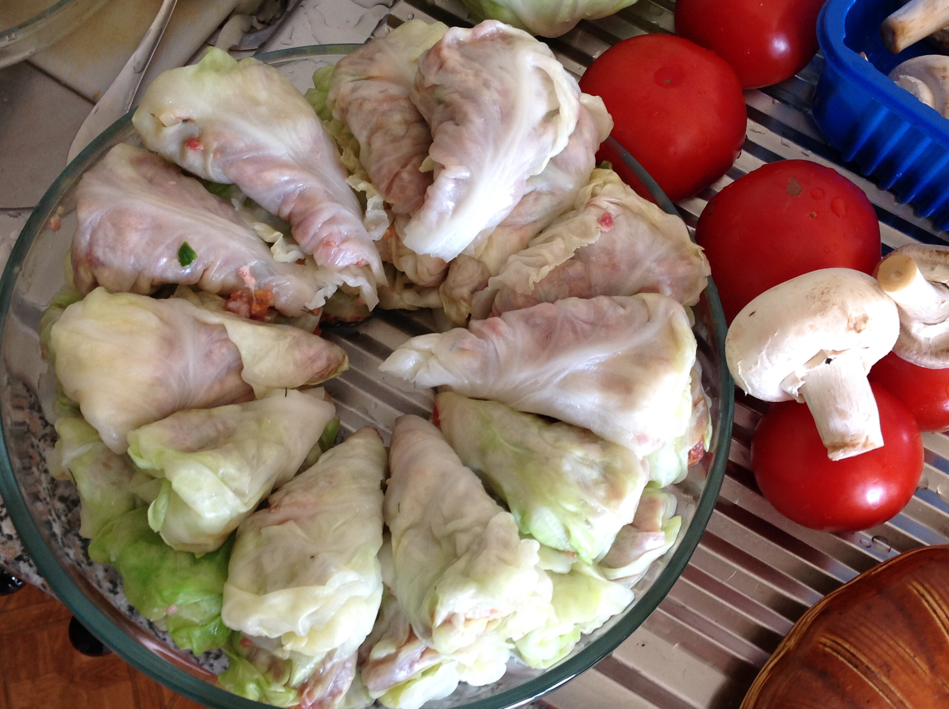 Карпатские голубцы с дерунами, фасолью и грибами