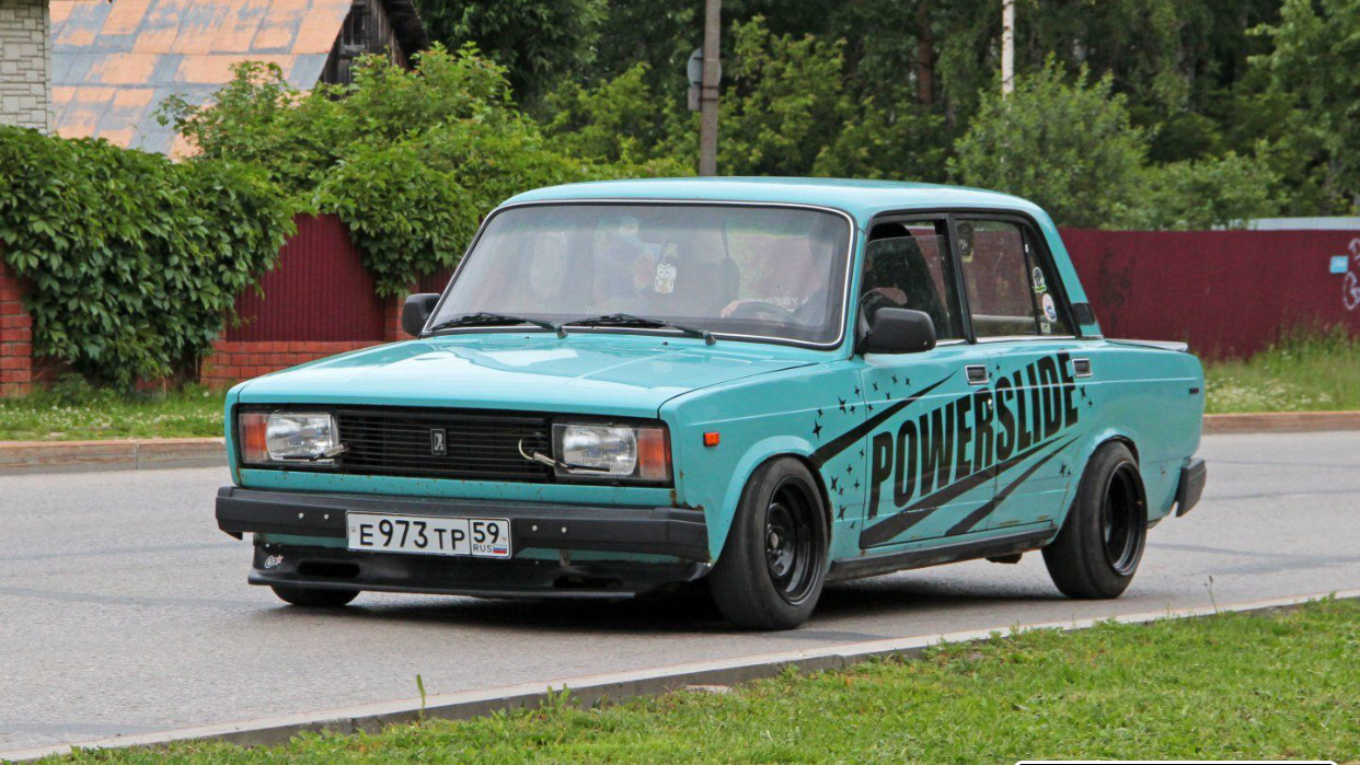 lada 21011