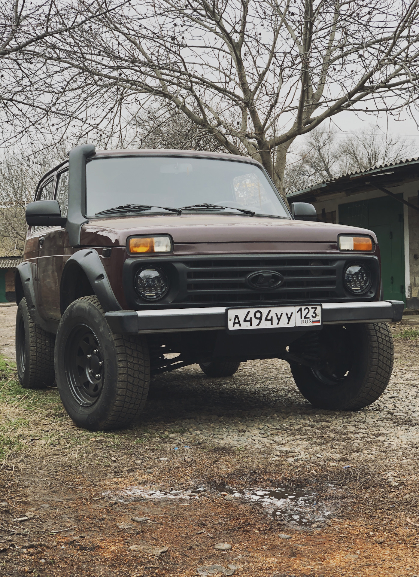 Нива антихром. Нива 2121 урбан. Нива 21214 кориандр. Антихром на ниву 21214. Нива 2121 антихром.