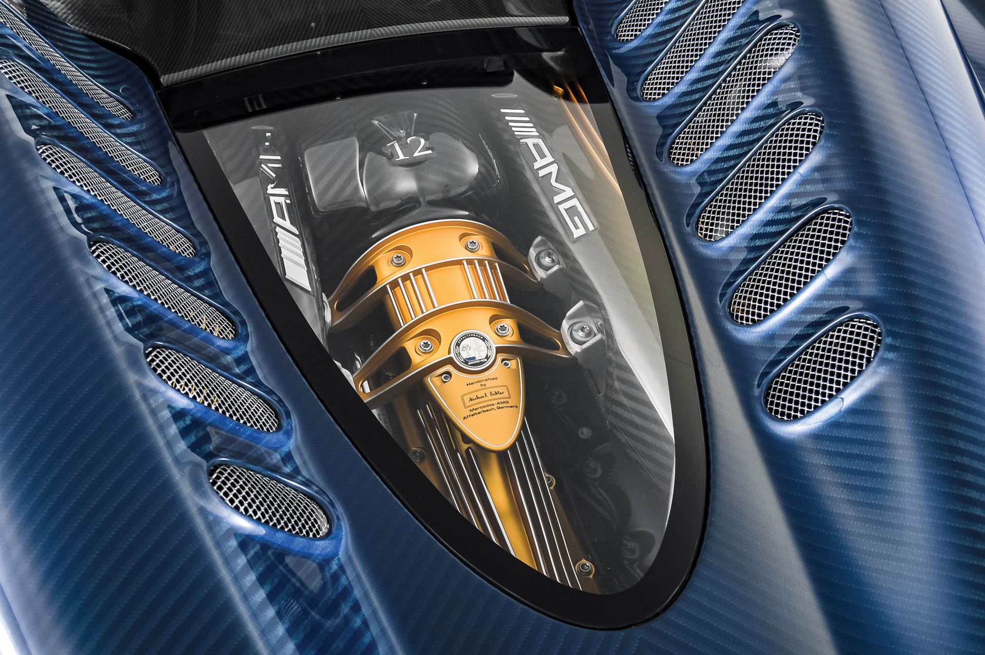 Как выглядит значок пагани Новости аукционов: Pagani Huayra Roadster 2018 года. - DRIVE2