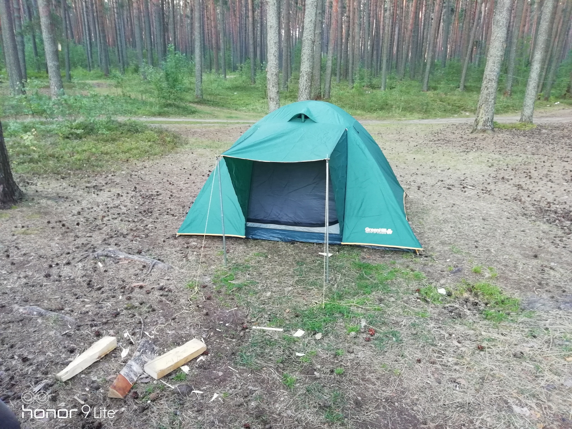 Калязин Бор с палаткой