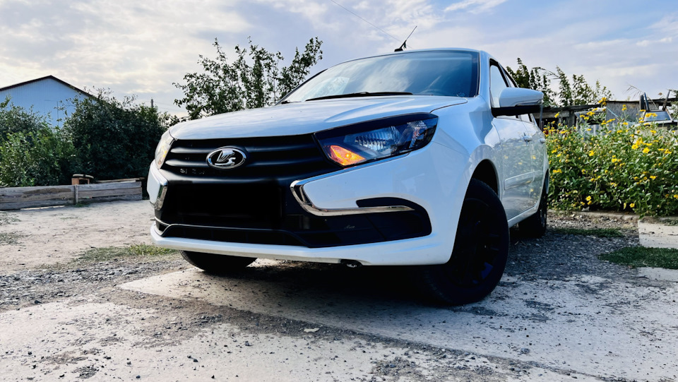 Оранжевые ДХО гранта FL — Lada Гранта Лифтбек (2G), 1,6 л, 2019 года ...