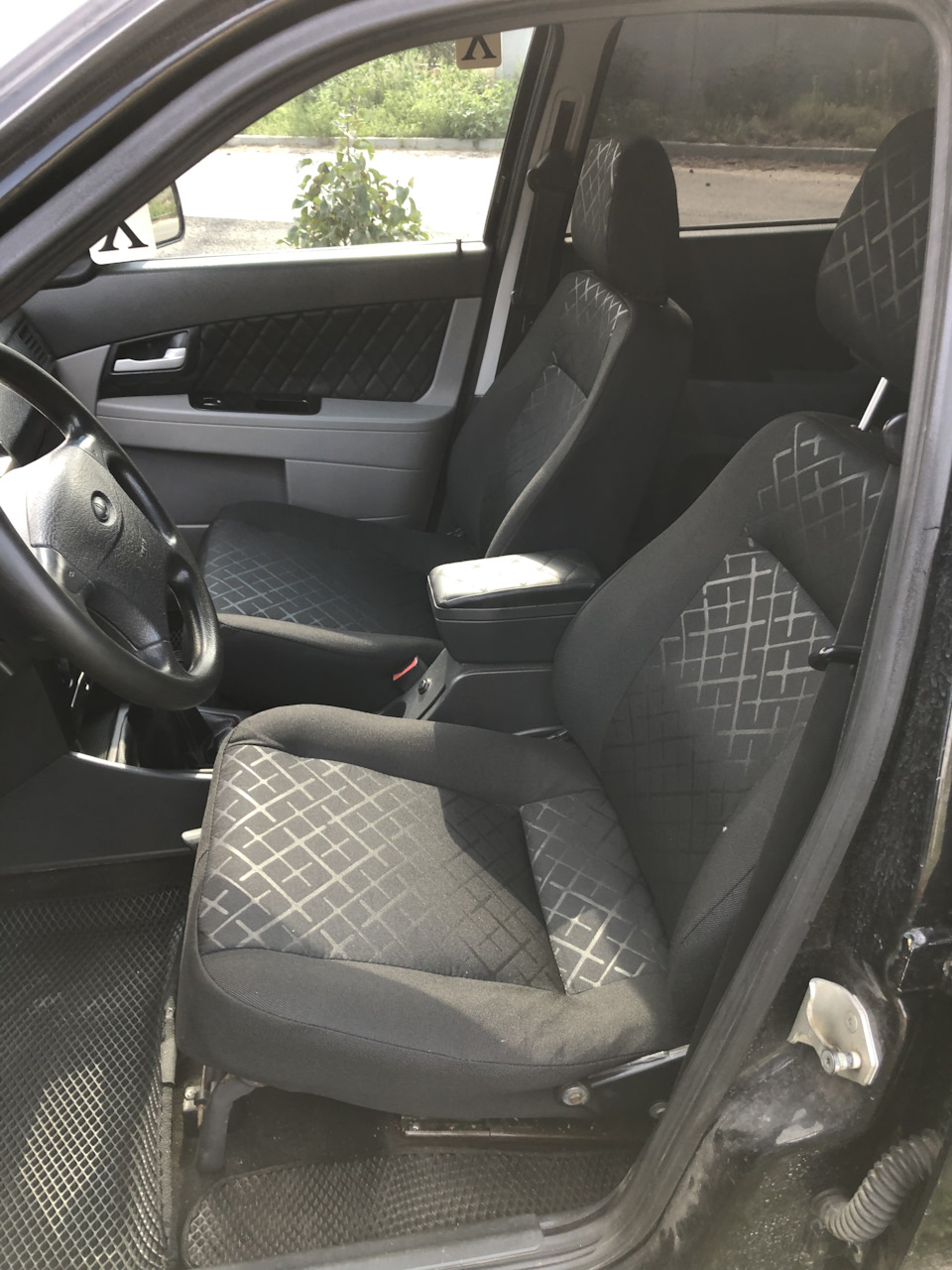 1️⃣9️⃣⚫️••>Перетяжка сидений в стиле Веста Кросс. Обивки сидений Скиф ...