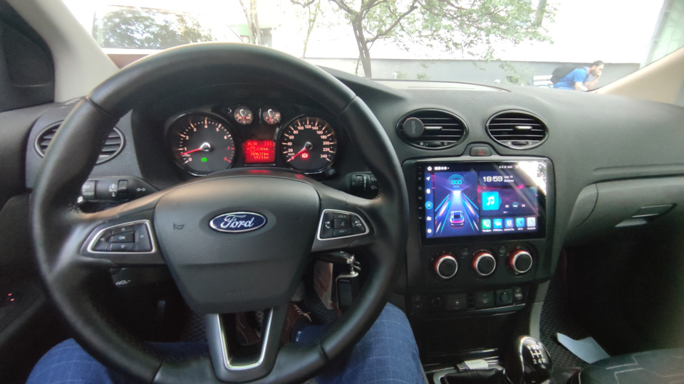 Новые чехлы. Руль от фф3 рестайлинг. Новая мультимедиа. — Ford Focus ...