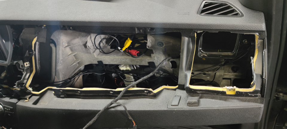 DQvvnUnfH2tv ZrDQtW3ZmtrKk 960 Как открыть бардачок bmw x6